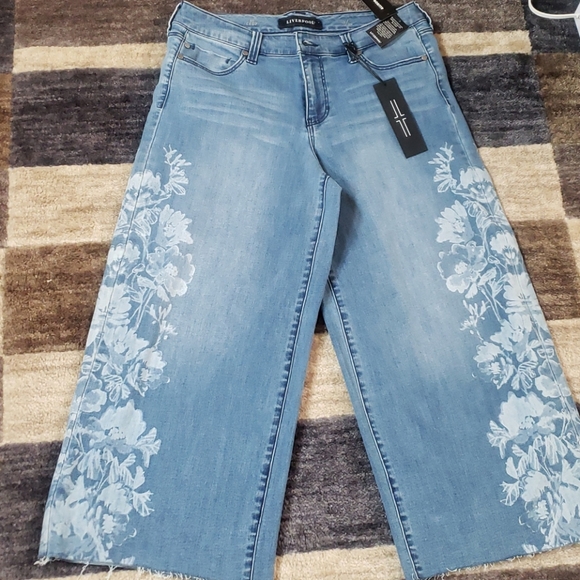 Liverpool Jeans Company Denim - Liverpool cropped jeans.       #7#